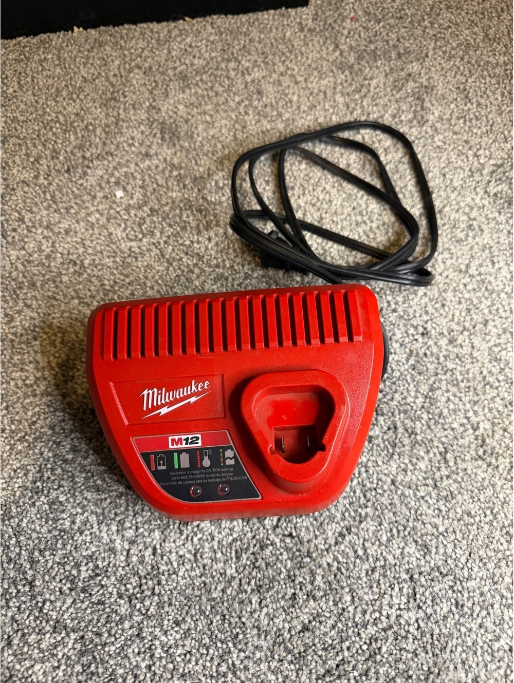 Milwaukee M12 Battery Charger